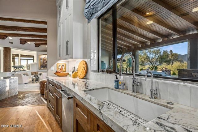 10460 E PALO BREA Drive, Scottsdale, AZ 85262