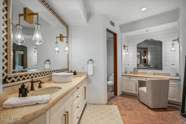 10460 E PALO BREA Drive, Scottsdale, AZ 85262