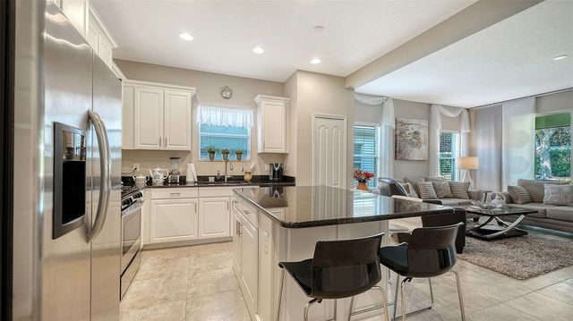 5356 FAIRFIELD BOULEVARD, Bradenton, FL 34203