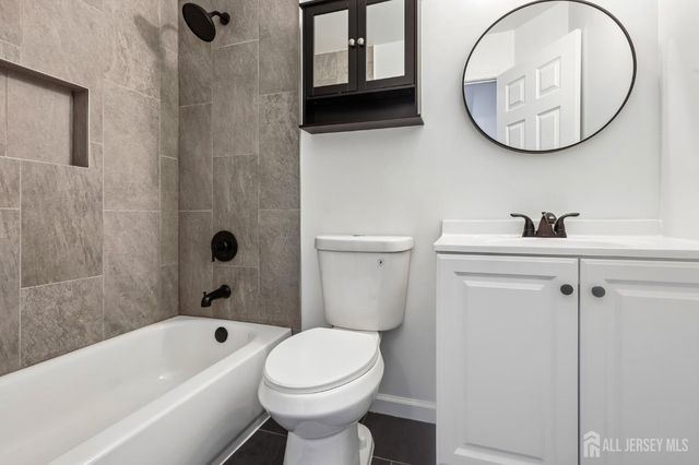 17 puchala Drive, Parlin, NJ 08859