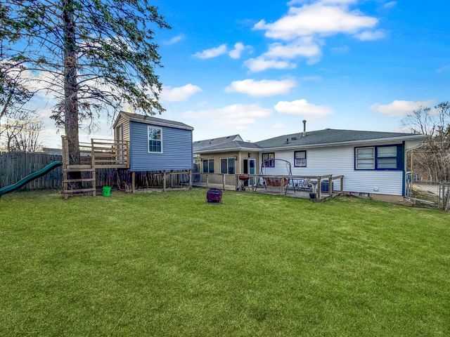 817 W Empire Street, Freeport, IL 61032