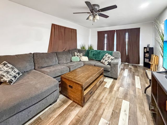 817 W Empire Street, Freeport, IL 61032