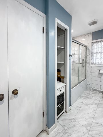 817 W Empire Street, Freeport, IL 61032