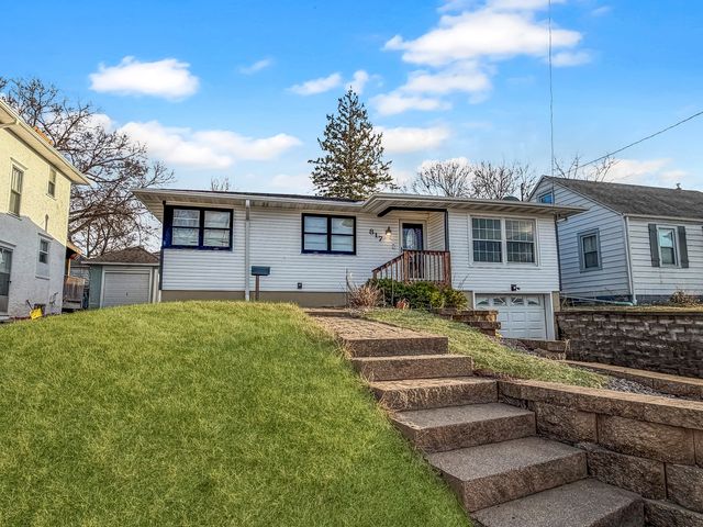 817 W Empire Street, Freeport, IL 61032