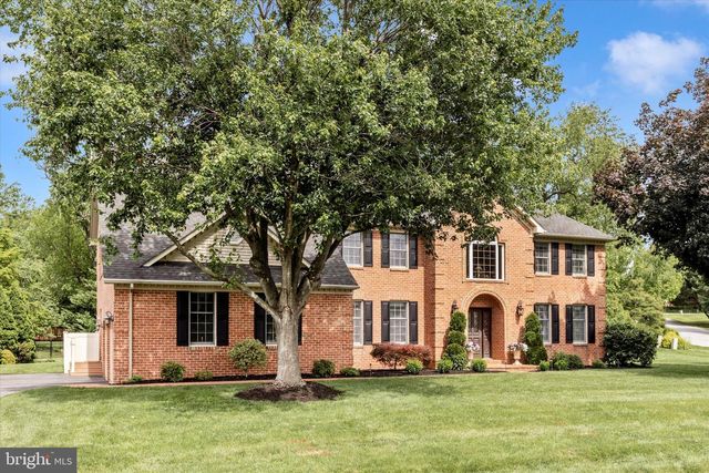 11203 PARKWOOD DR, Hagerstown, MD 21742