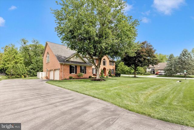 11203 PARKWOOD DR, Hagerstown, MD 21742