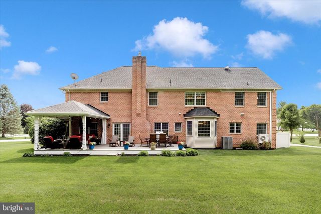 11203 PARKWOOD DR, Hagerstown, MD 21742