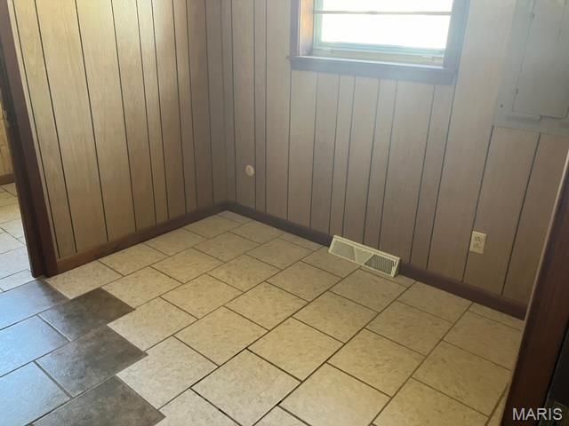 16753 State Highway J, Campbell, MO 63933