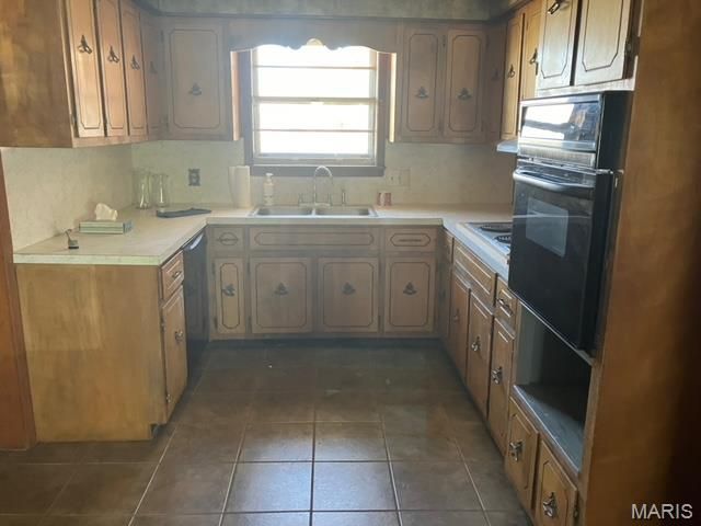 16753 State Highway J, Campbell, MO 63933