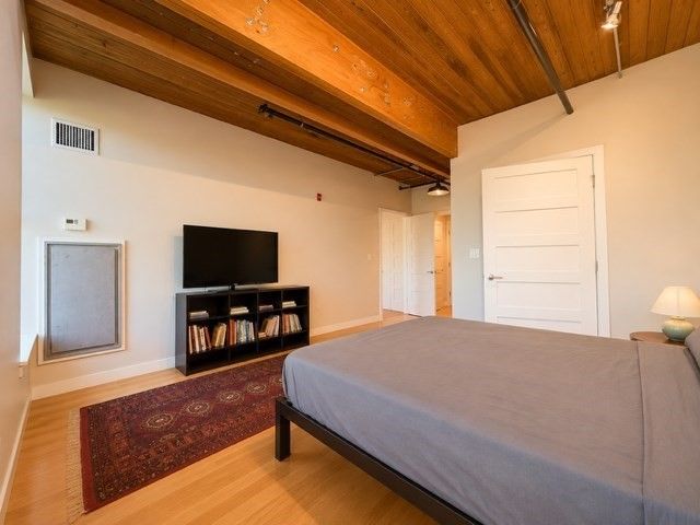 130 John St G44, Lowell, MA 01852