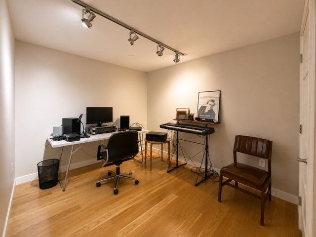 130 John St G44, Lowell, MA 01852