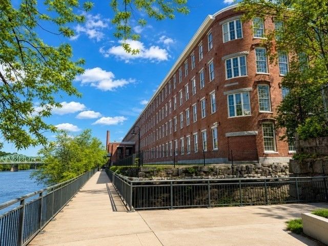 130 John St G44, Lowell, MA 01852