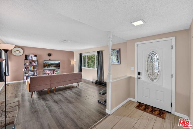 6235 Stanton Avenue, Highland, CA 92346