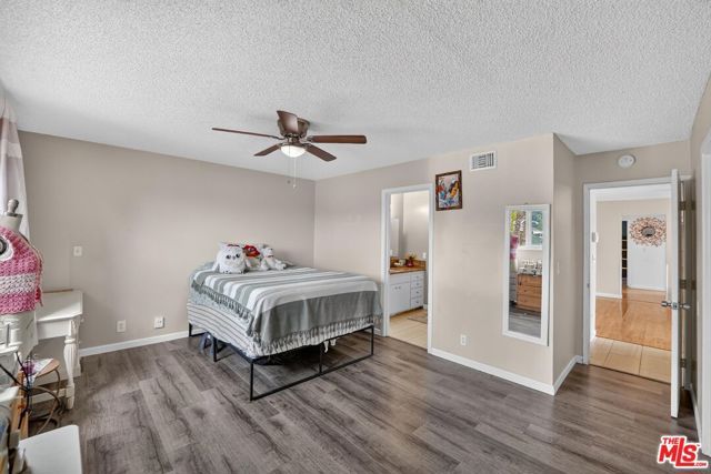 6235 Stanton Avenue, Highland, CA 92346