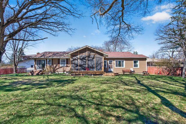 762 113th Circle NE, Blaine, MN 55434