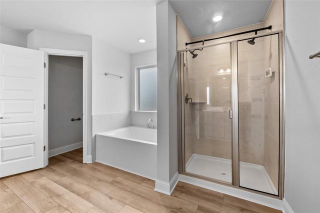 4414 W Bayou Maison Circle, Dickinson, TX 77539