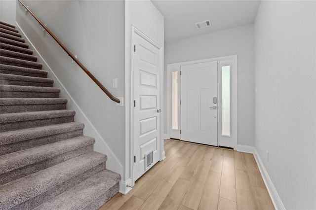 4414 W Bayou Maison Circle, Dickinson, TX 77539