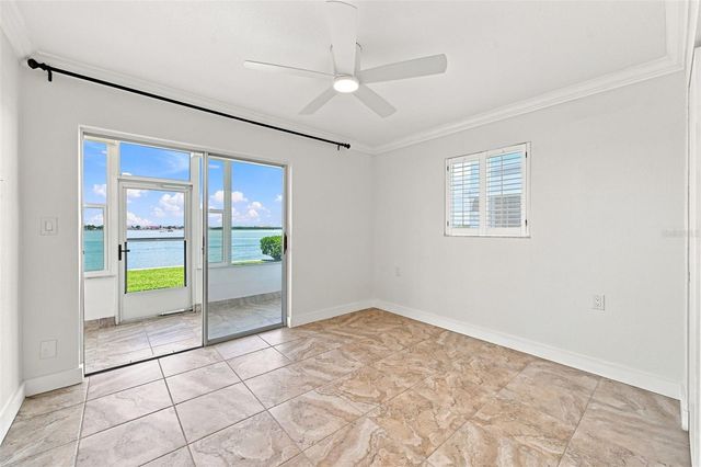 250 126TH AVENUE 110, Treasure Island, FL 33706