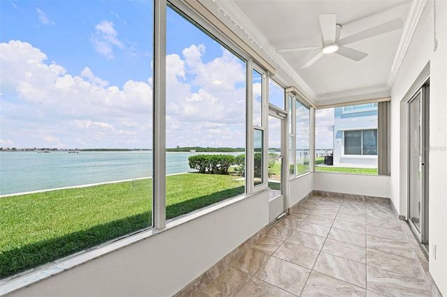 250 126TH AVENUE 110, Treasure Island, FL 33706