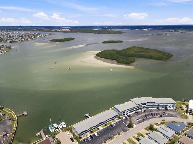 250 126TH AVENUE 110, Treasure Island, FL 33706