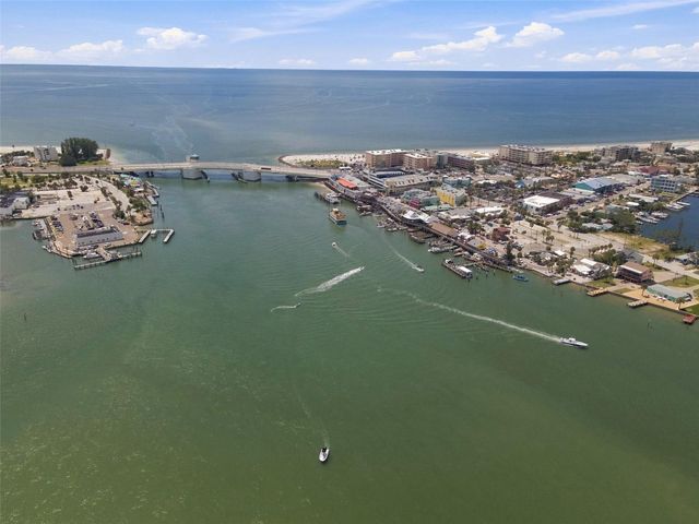 250 126TH AVENUE 110, Treasure Island, FL 33706