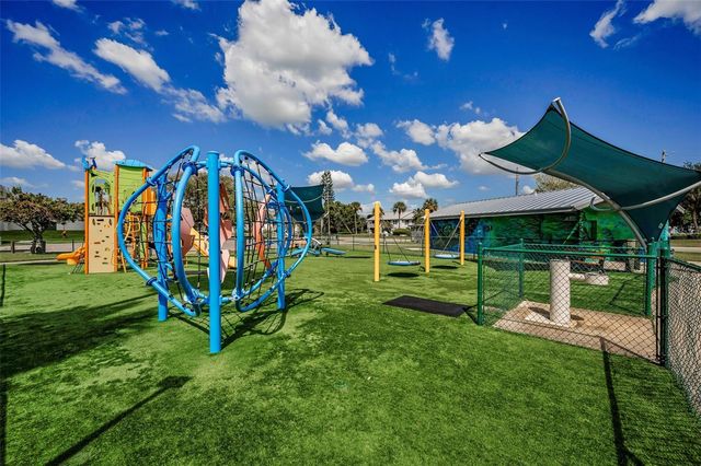 250 126TH AVENUE 110, Treasure Island, FL 33706