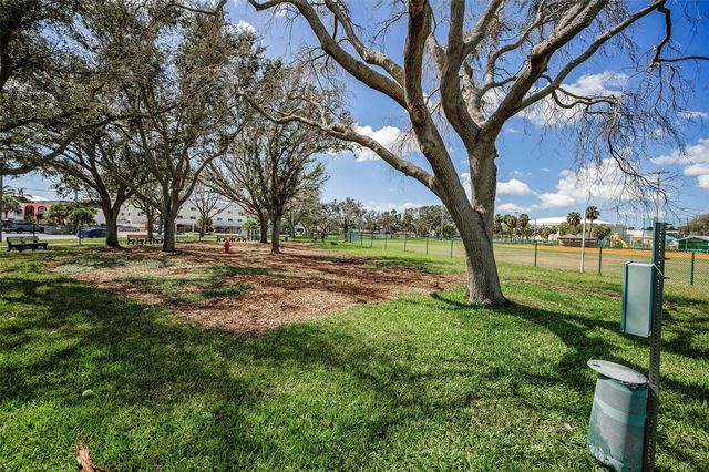 250 126TH AVENUE 110, Treasure Island, FL 33706