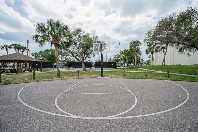 250 126TH AVENUE 110, Treasure Island, FL 33706