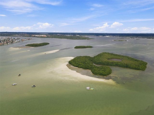 250 126TH AVENUE 110, Treasure Island, FL 33706