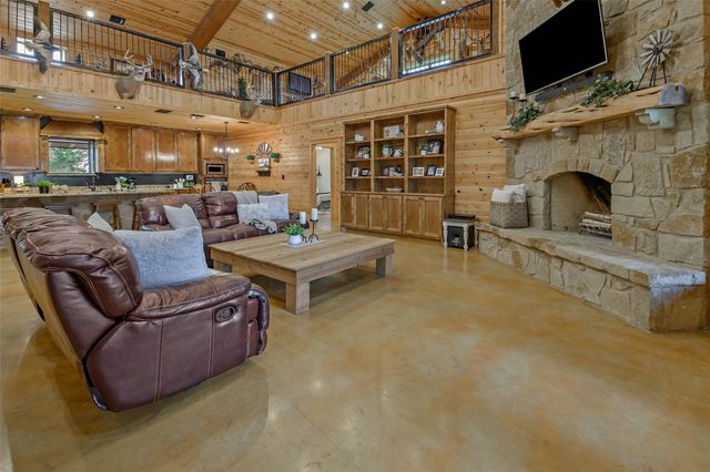2848 FM 166 Farm to Market Rd, Caldwell, TX 77836