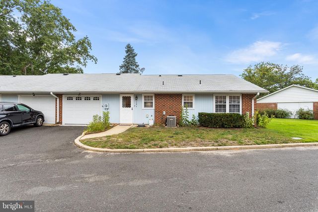 1134-A ARGYLL CIR, Lakewood, NJ 08701