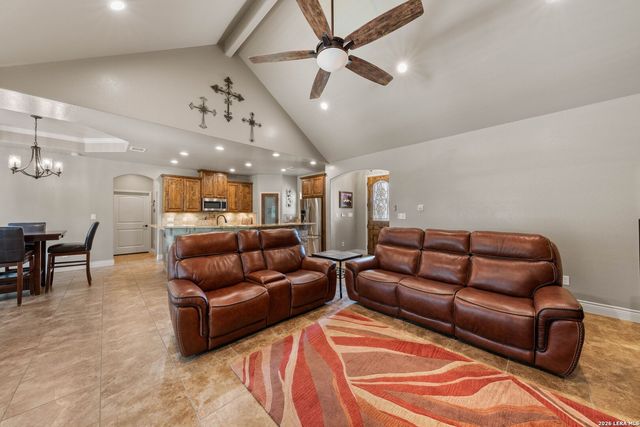149 CIBOLO RIDGE DR, La Vernia, TX 78121
