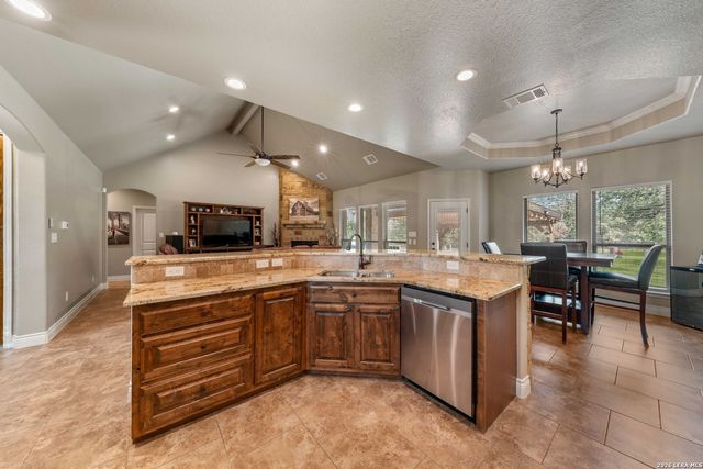 149 CIBOLO RIDGE DR, La Vernia, TX 78121