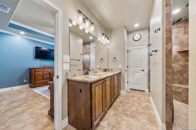 149 CIBOLO RIDGE DR, La Vernia, TX 78121