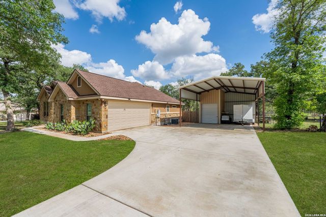 149 CIBOLO RIDGE DR, La Vernia, TX 78121