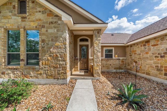 149 CIBOLO RIDGE DR, La Vernia, TX 78121