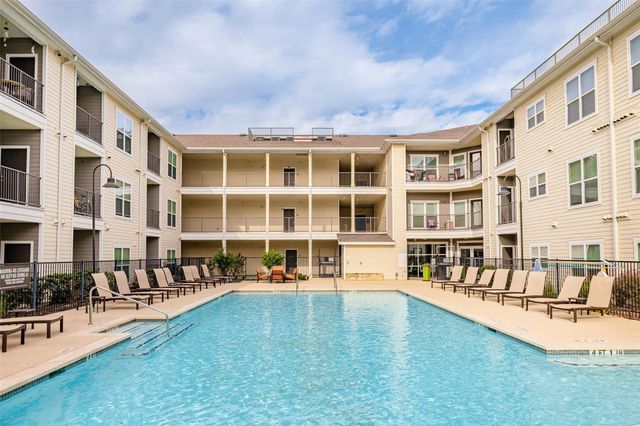 6725 Circle South RD B-1346, Austin, TX 78745