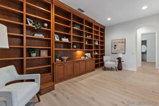 9659 Lario Ln, San Diego, CA 92127