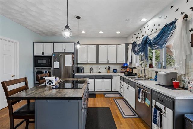 85 Odell Road, Sandown, NH 03873