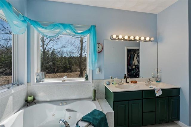 85 Odell Road, Sandown, NH 03873