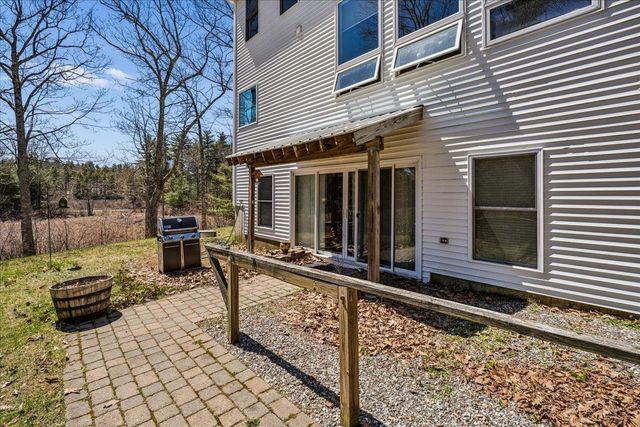 85 Odell Road, Sandown, NH 03873