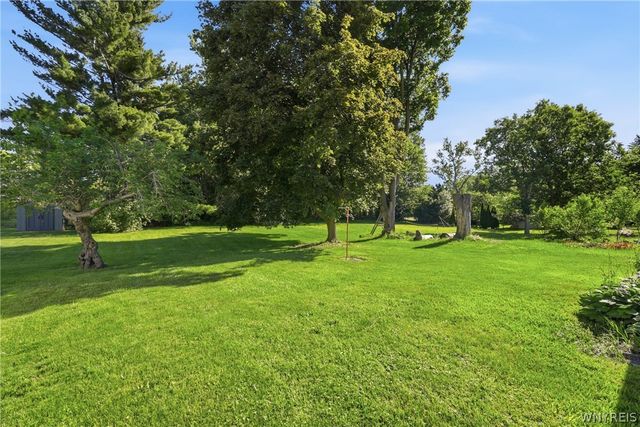 3635 Klemer Road, Wheatfield, NY 14120