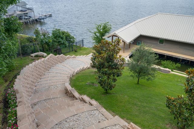 127 N Lake Bluff Drive, Bullard, TX 75757