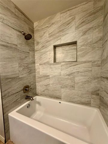 1427 W 7th Street, Freeport, TX 77541