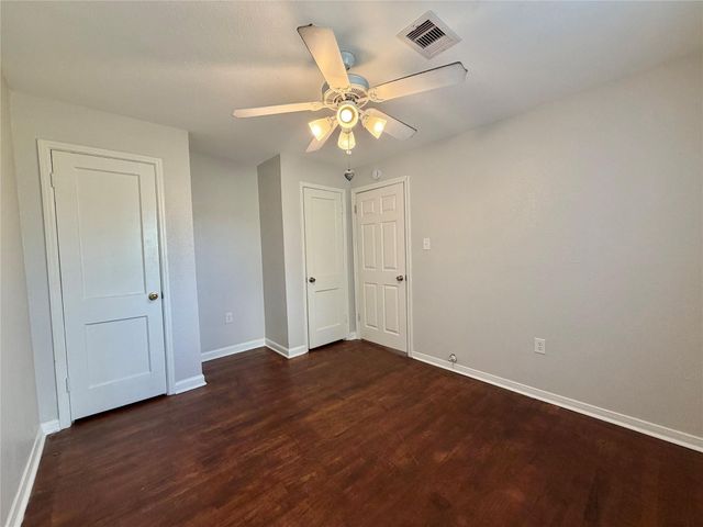 1427 W 7th Street, Freeport, TX 77541