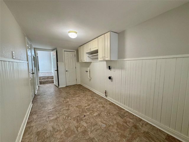 1427 W 7th Street, Freeport, TX 77541