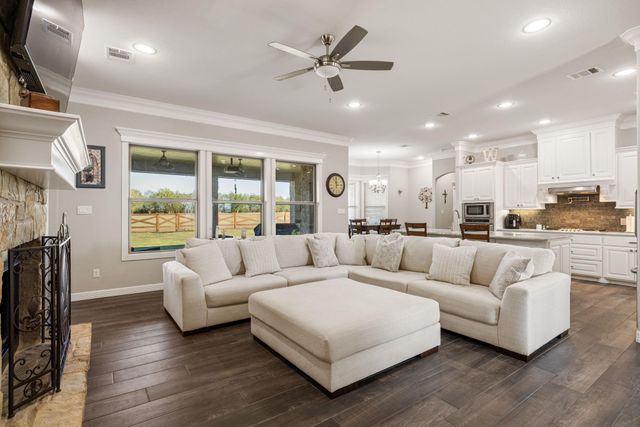 74 Dove Trail, Navasota, TX 77868