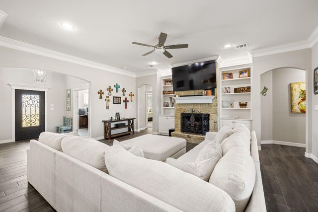 74 Dove Trail, Navasota, TX 77868