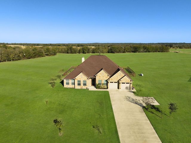74 Dove Trail, Navasota, TX 77868