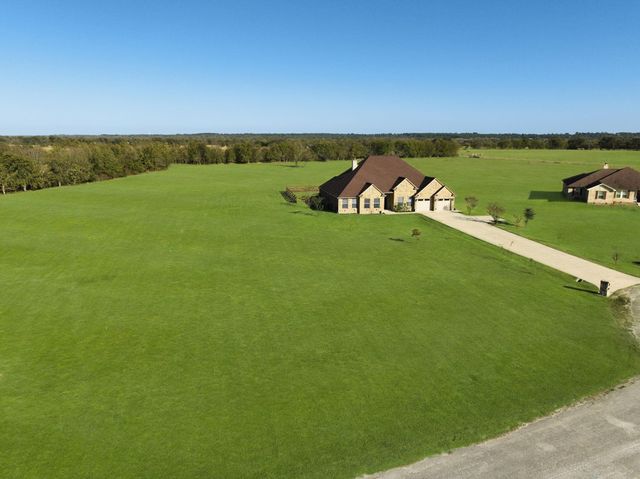 74 Dove Trail, Navasota, TX 77868